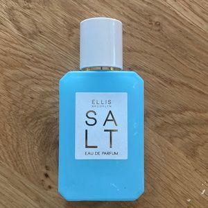 Like new. Ellis Brooklyn “Salt”